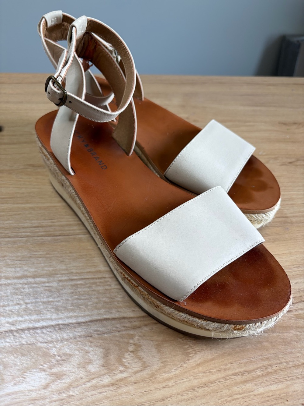 Lucky Brand Women's White Leather Espadrille Wedge Sandals 8.5